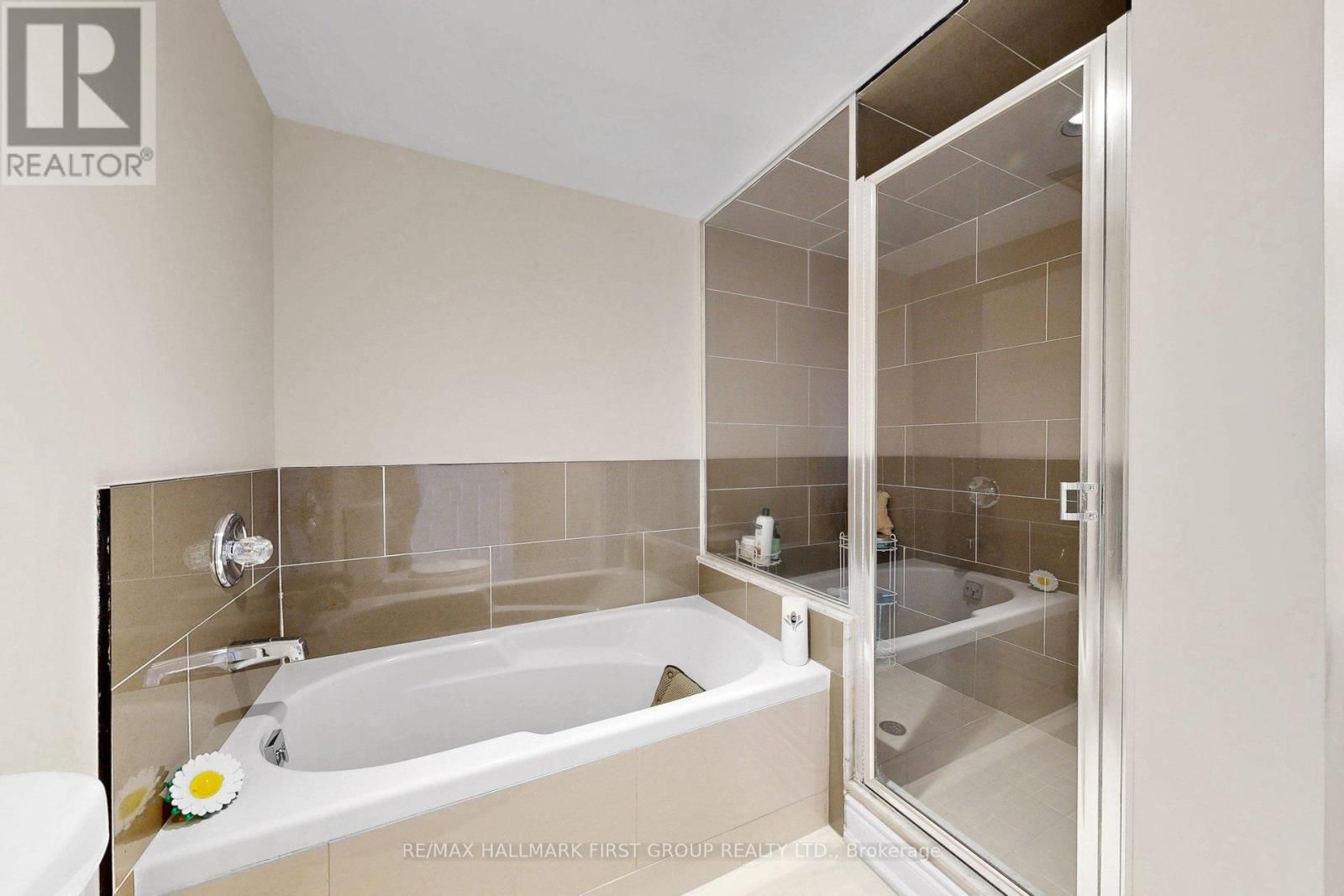 1603 - 3605 KARIYA DRIVE Image 24