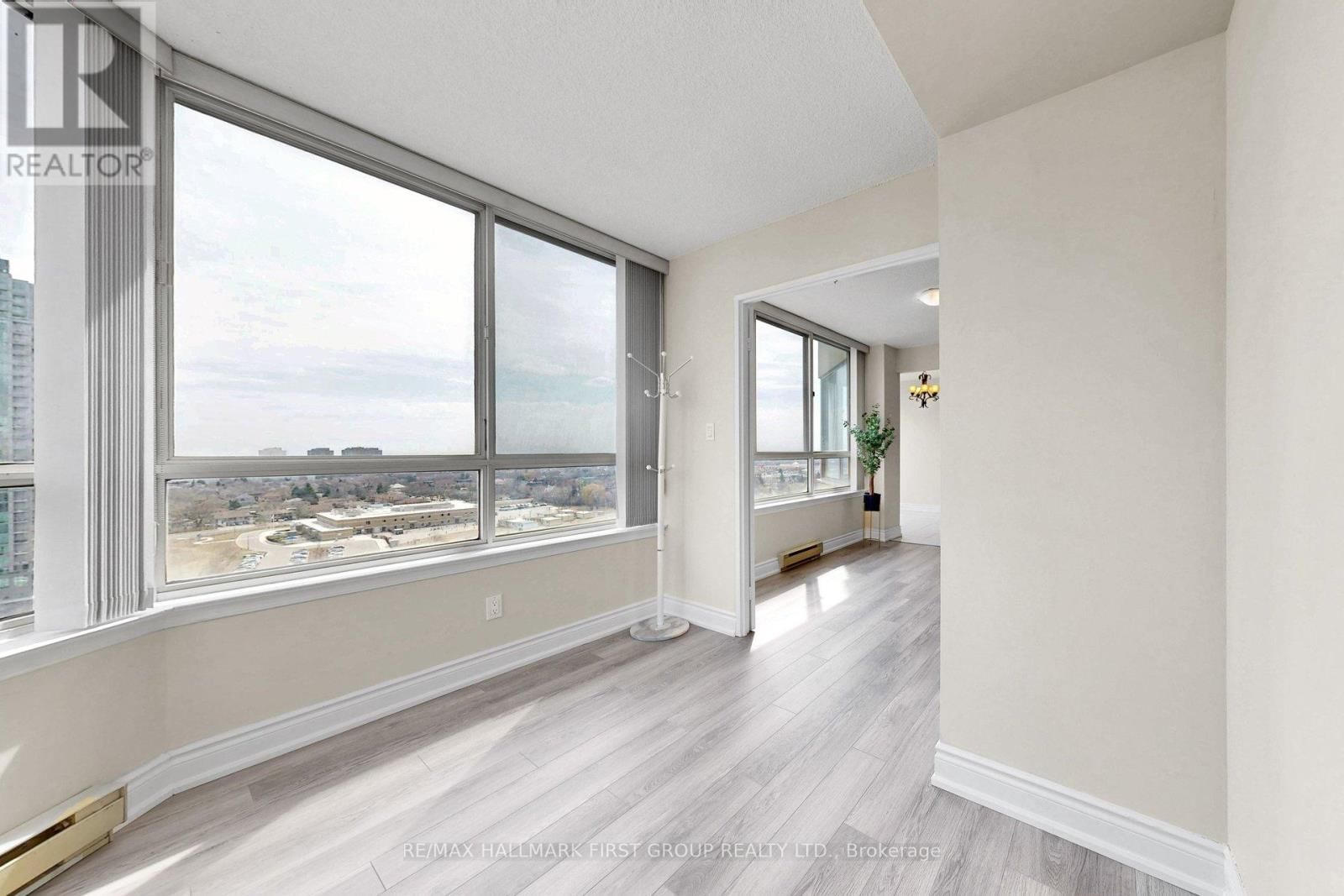 1603 - 3605 KARIYA DRIVE Image 32