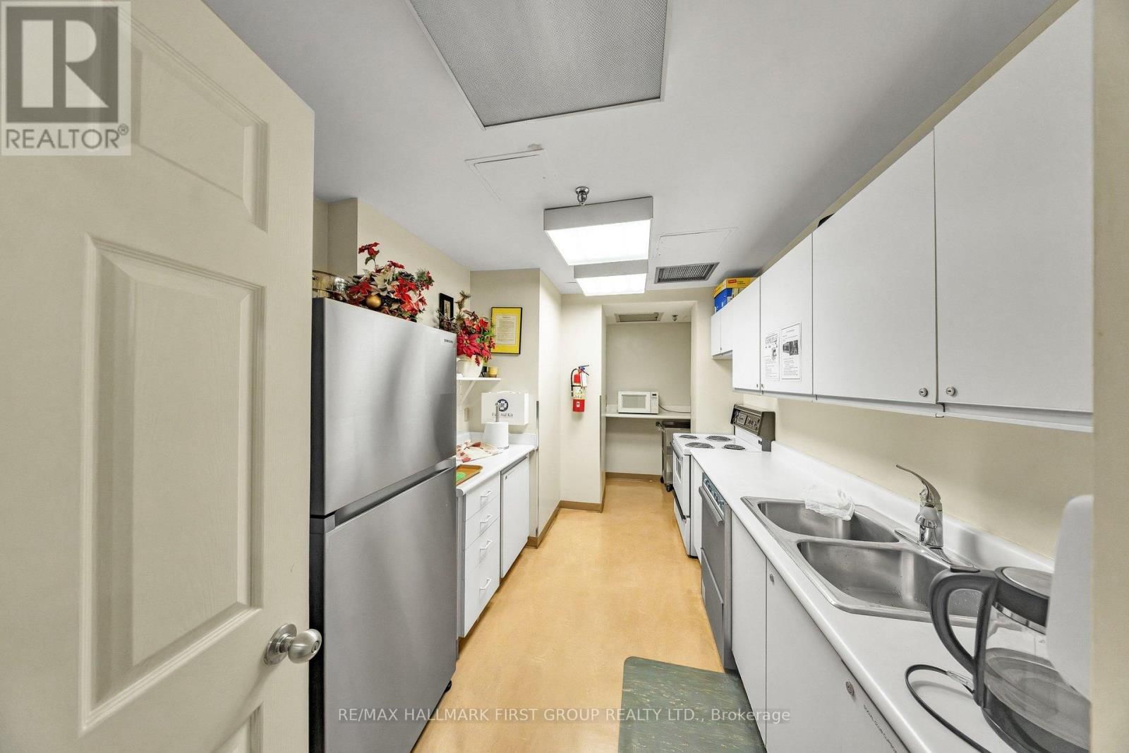 1603 - 3605 KARIYA DRIVE Image 39