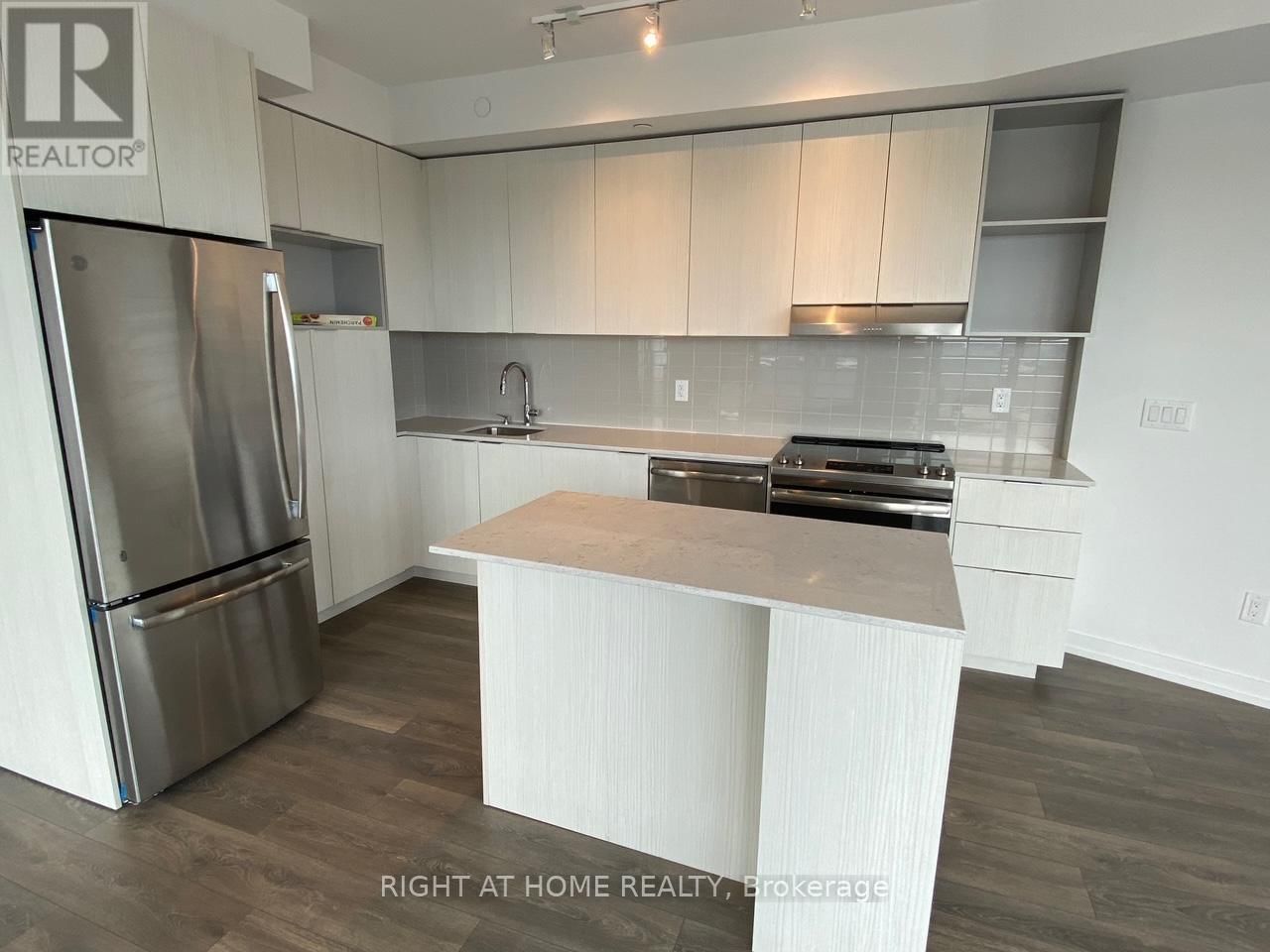 15 - 2520 EGLINTON AVENUE WEST Image 12