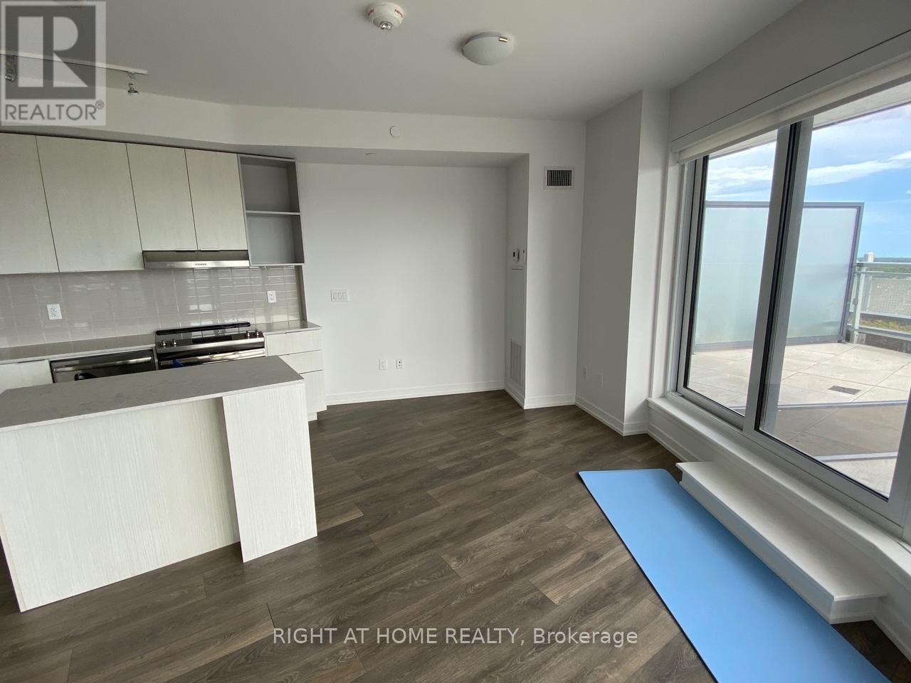 15 - 2520 EGLINTON AVENUE WEST Image 14