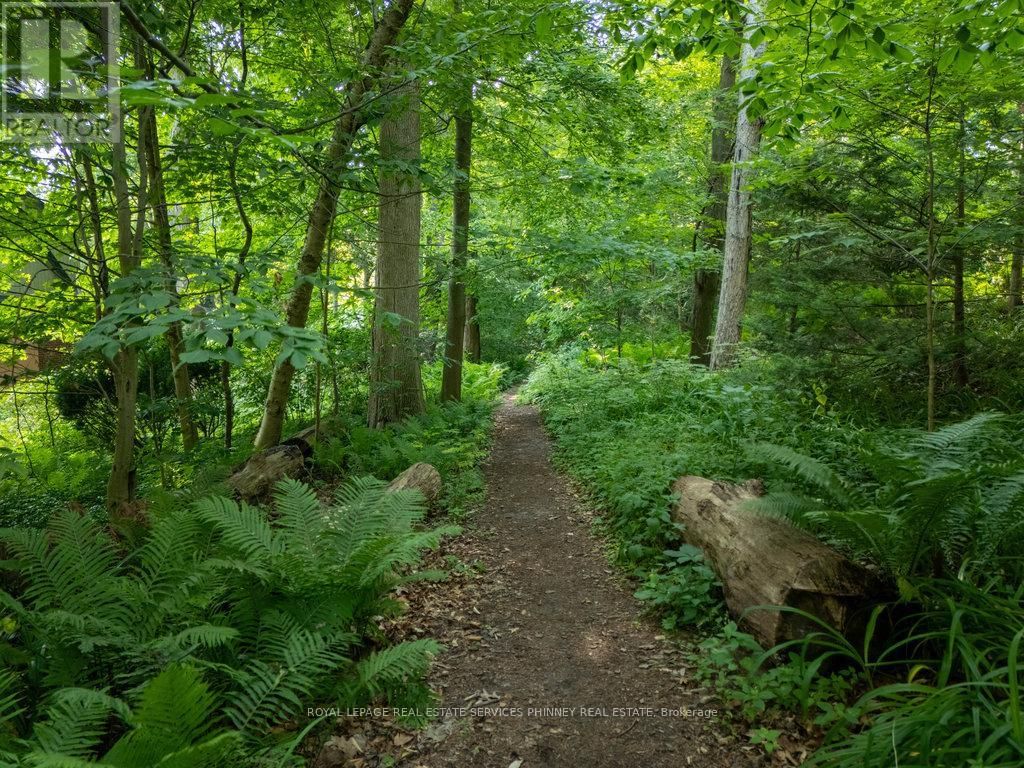 846 CHAUCER AVENUE Image 16