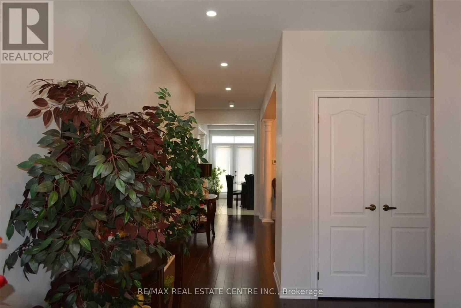 4640 ERWIN ROAD Image 5