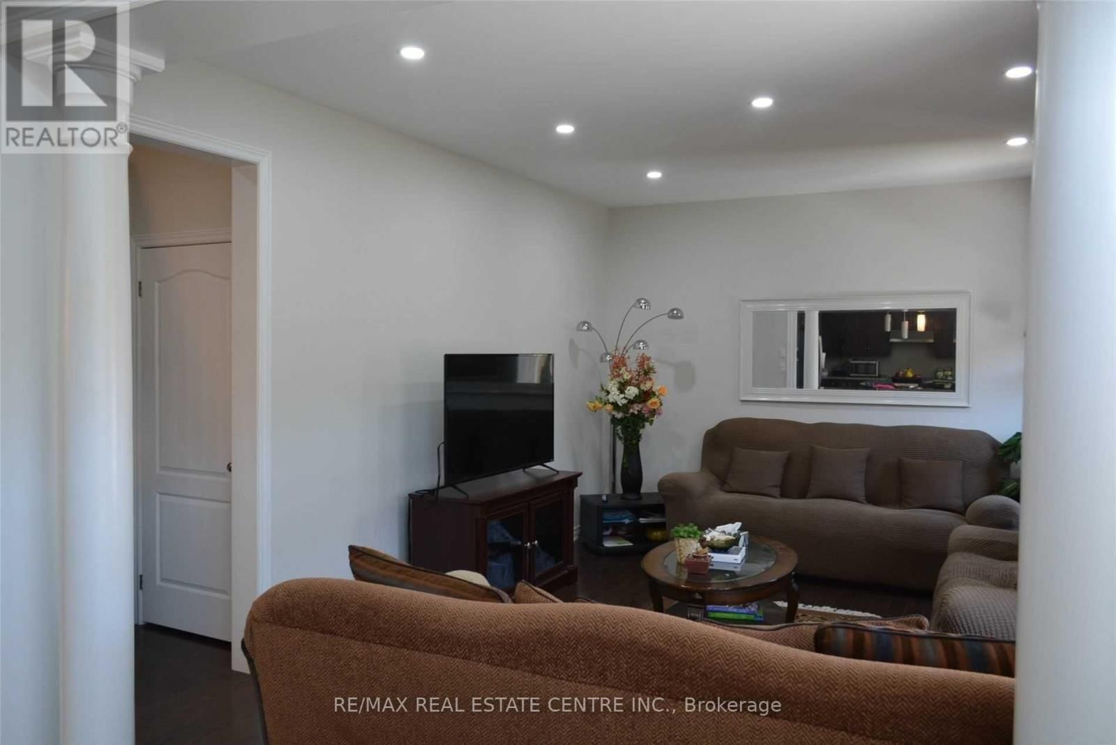 4640 ERWIN ROAD Image 6