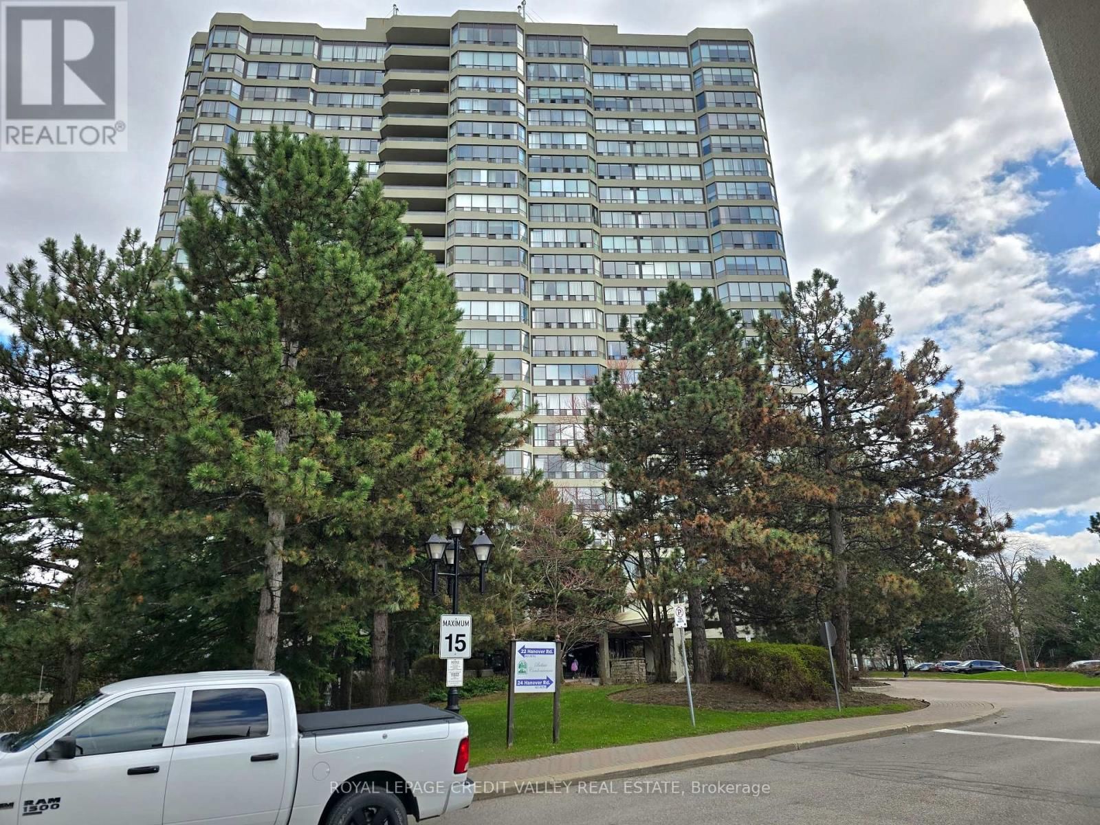 2101 - 24 HANOVER ROAD Image 1