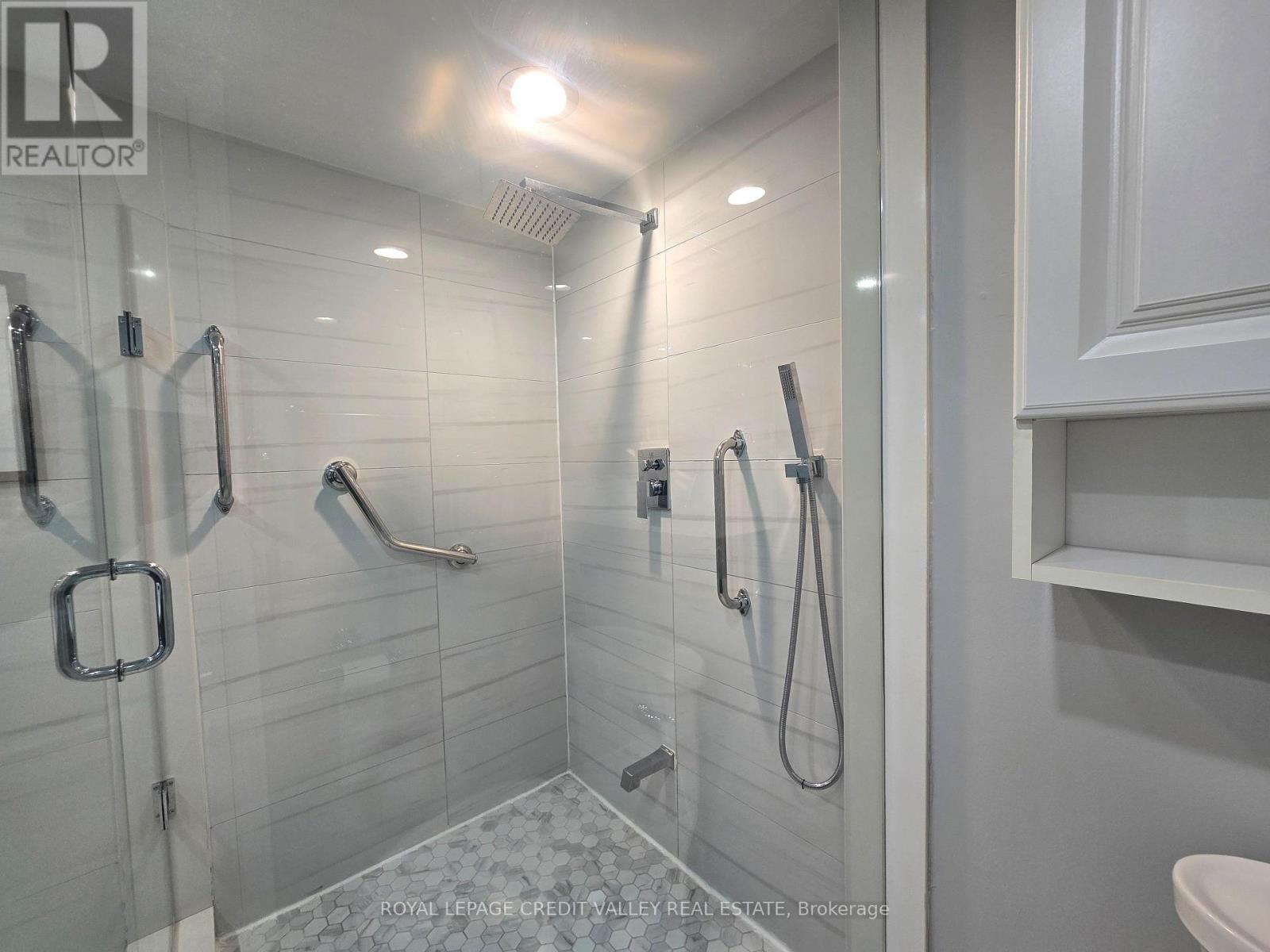 2101 - 24 HANOVER ROAD Image 13