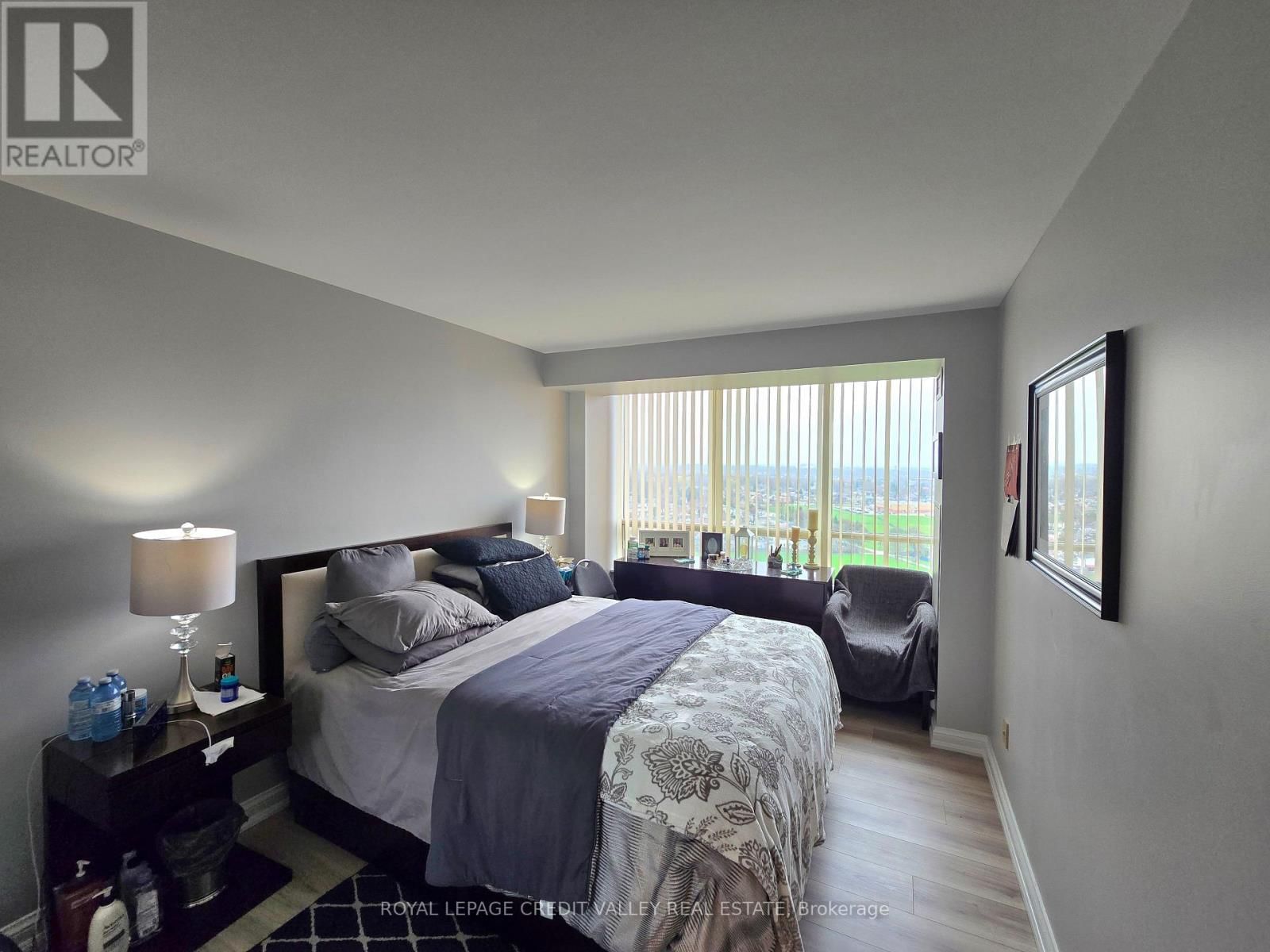 2101 - 24 HANOVER ROAD Image 17