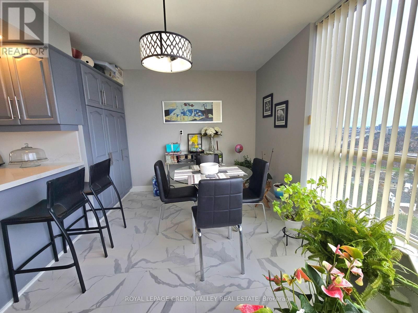 2101 - 24 HANOVER ROAD Image 24