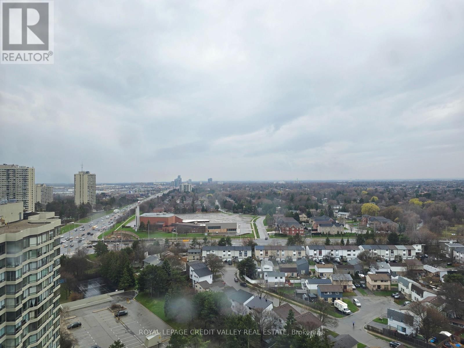 2101 - 24 HANOVER ROAD Image 31