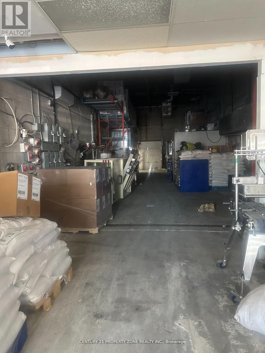 43 - 173 ADVANCE BOULEVARD Image 7