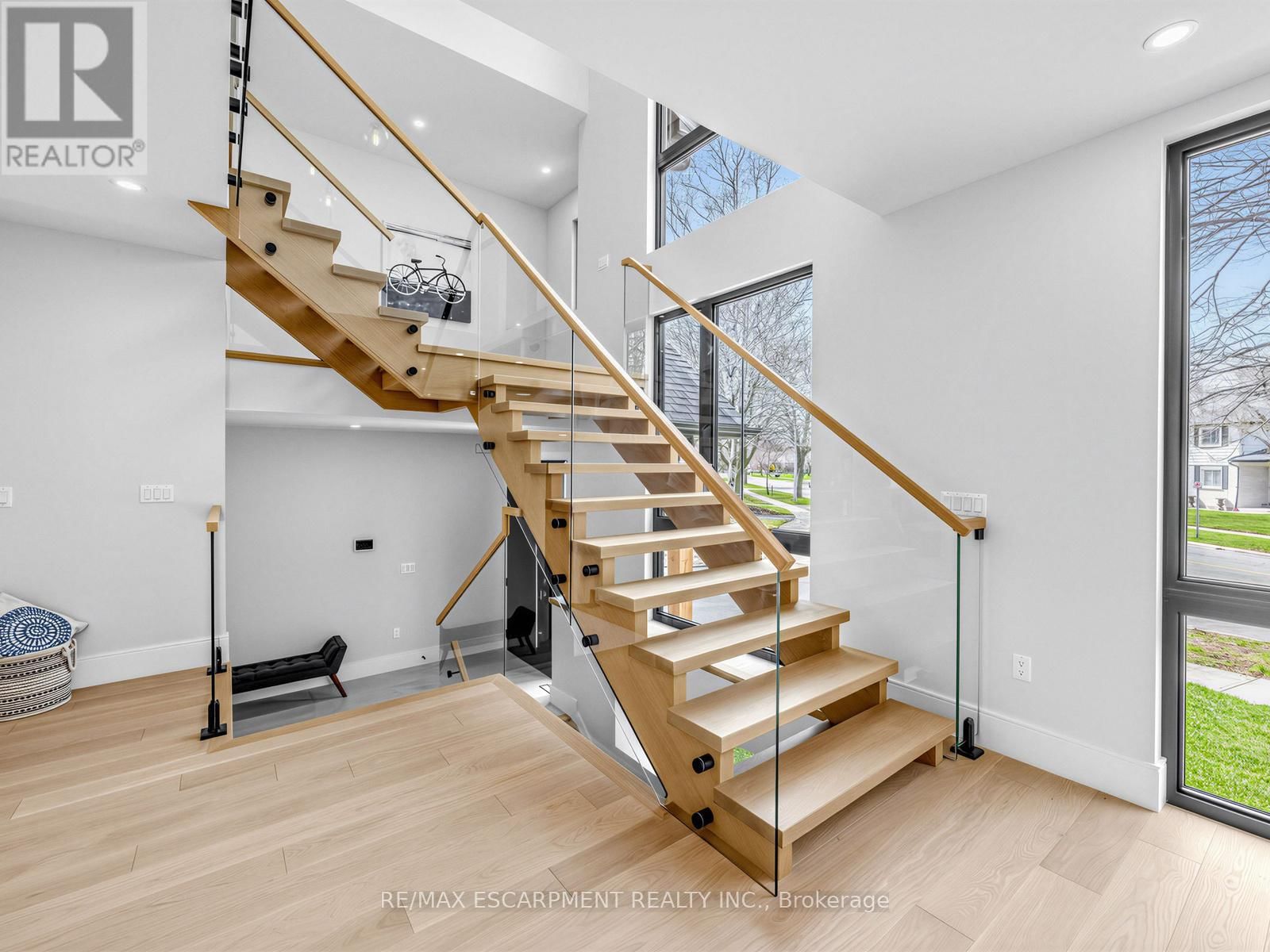 2488 BRIDGE ROAD Image 19