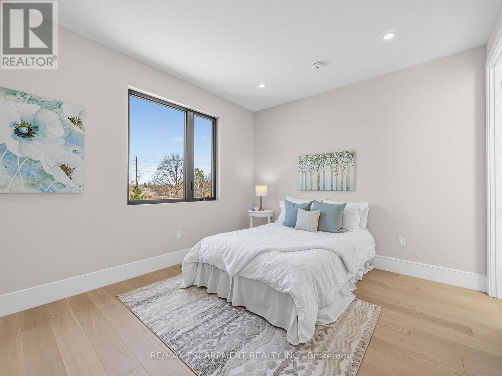 2488 BRIDGE ROAD Image 30