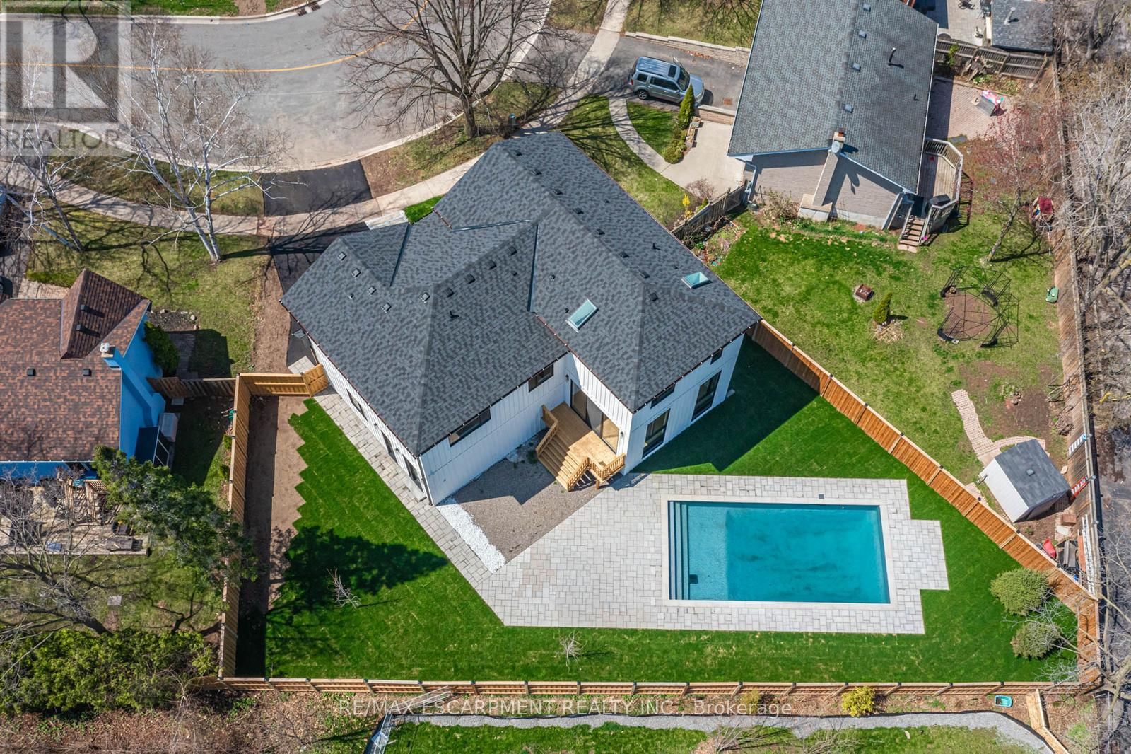 2488 BRIDGE ROAD Image 41