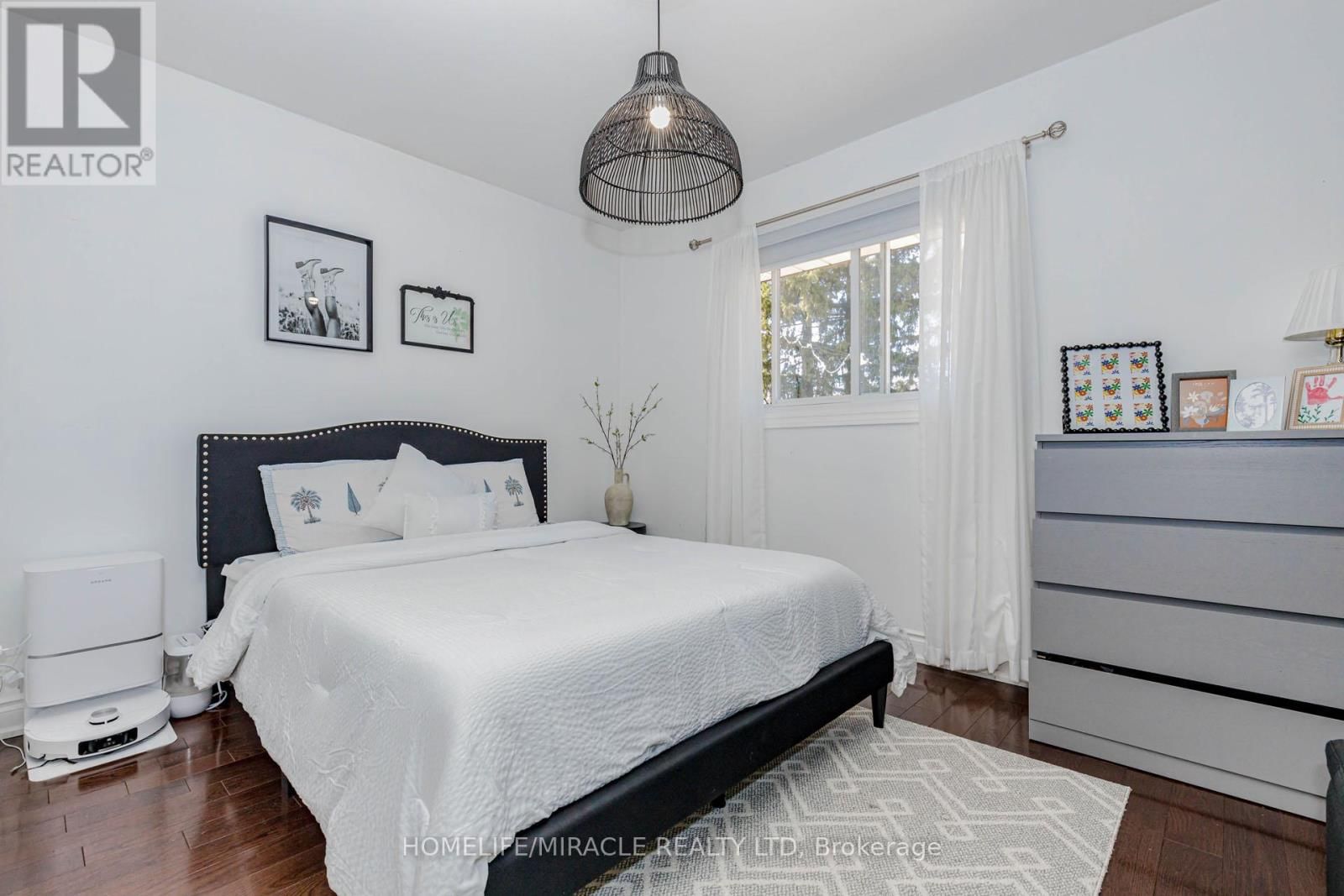 403 DELREX BOULEVARD Image 22