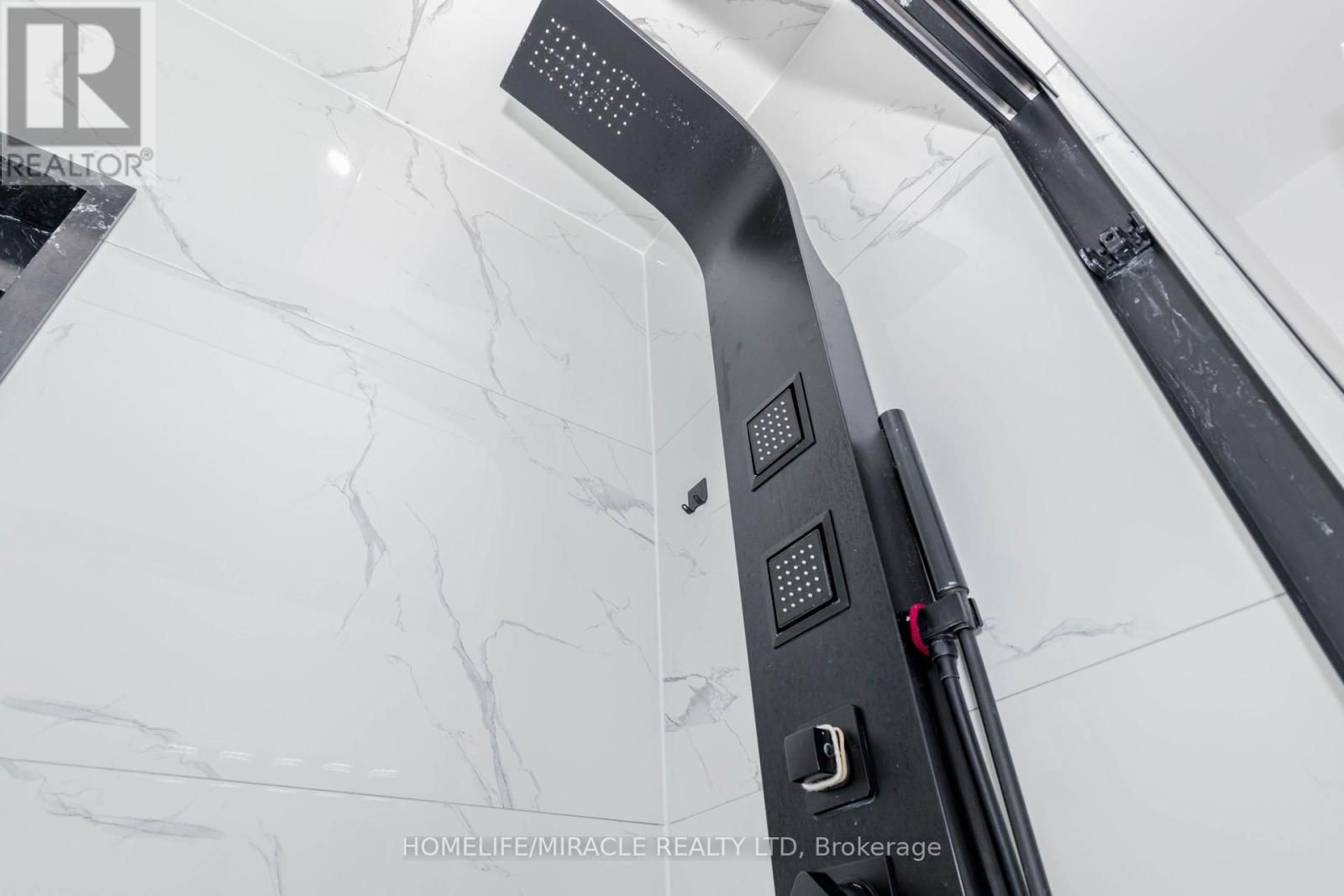 403 DELREX BOULEVARD Image 27