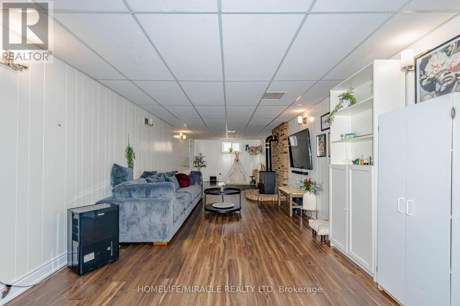 403 DELREX BOULEVARD Image 30