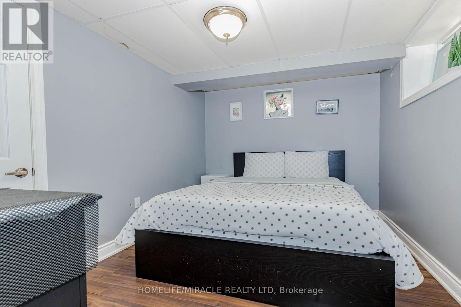 403 DELREX BOULEVARD Image 37