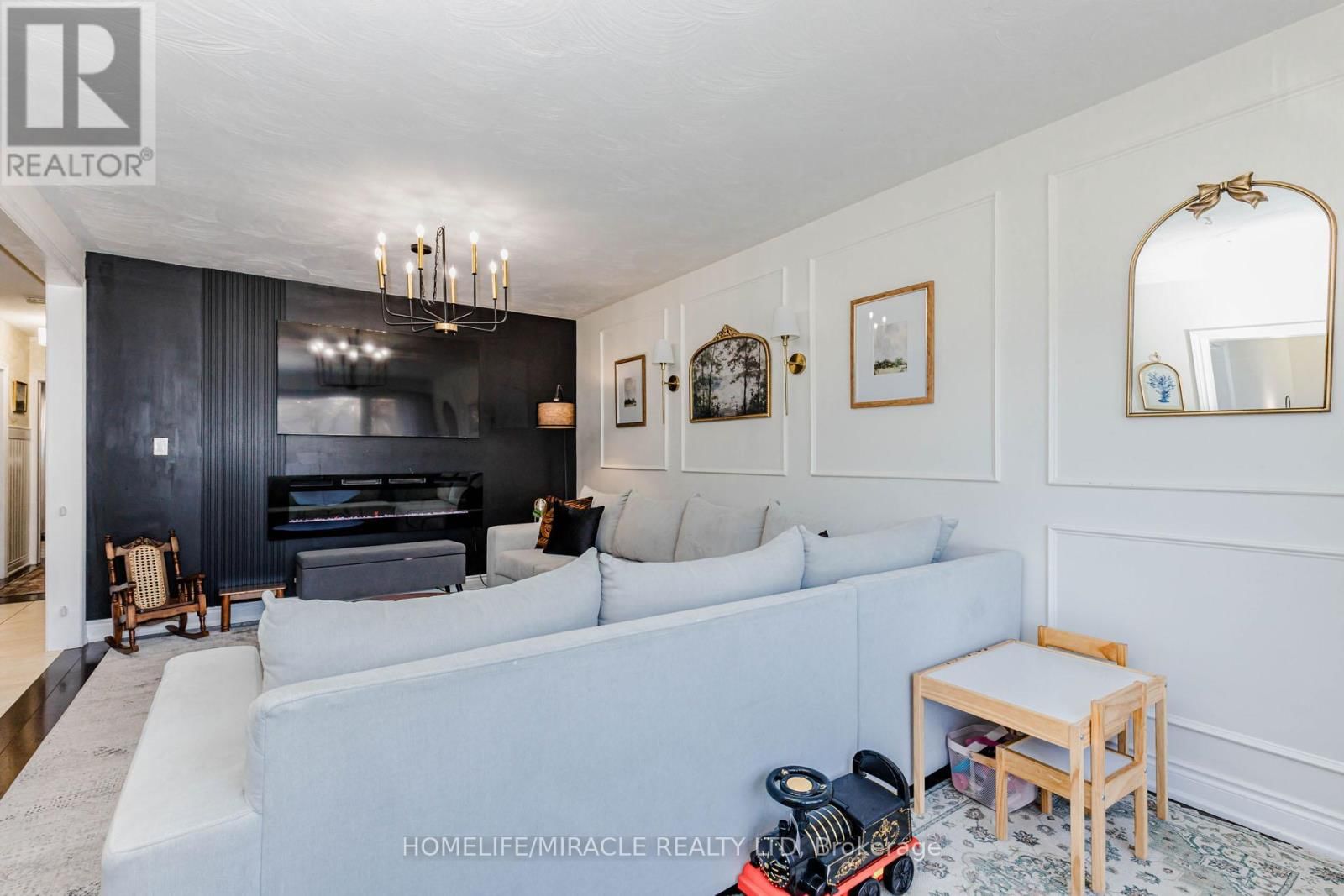 403 DELREX BOULEVARD Image 6