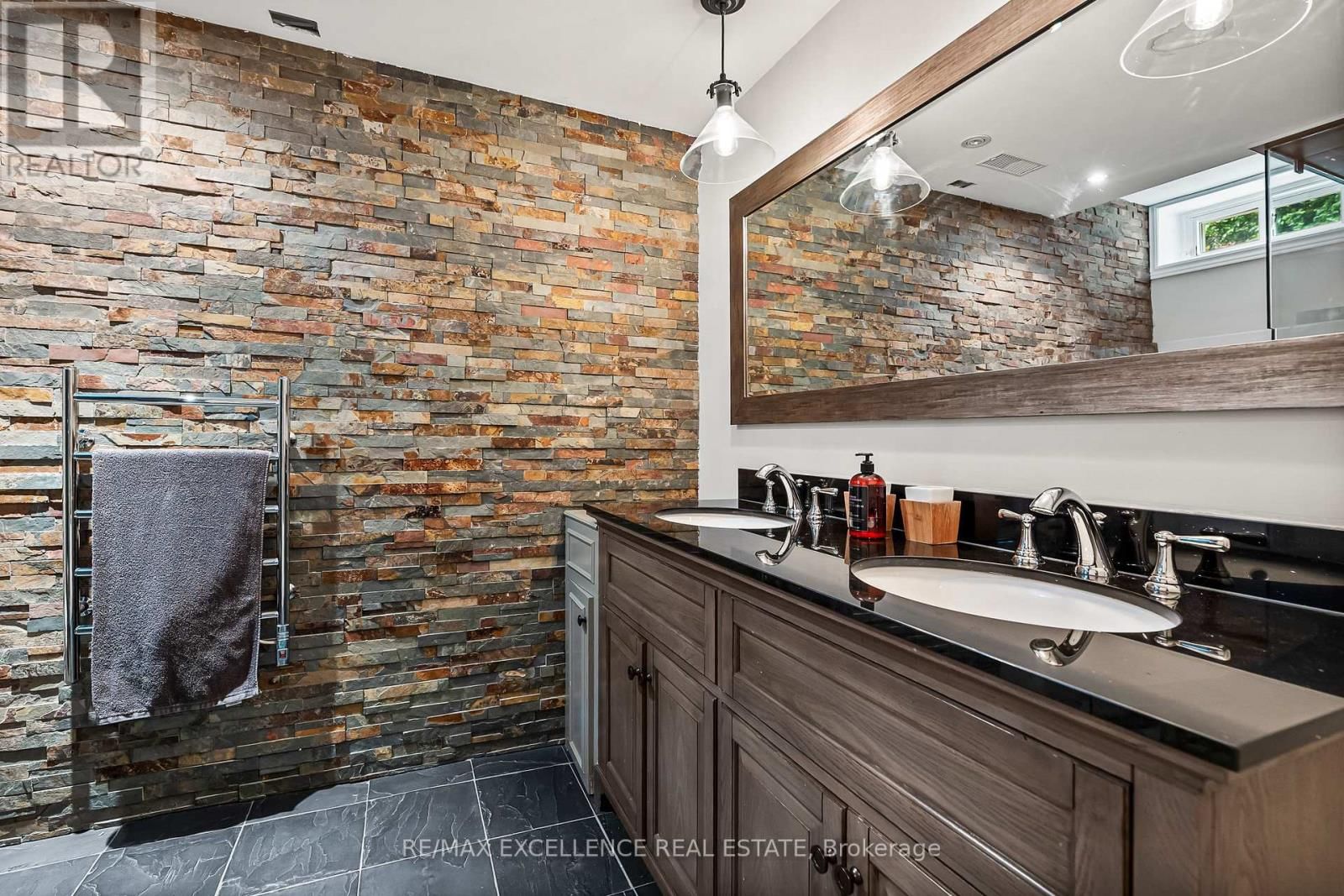 2446 HAMMOND ROAD Image 42