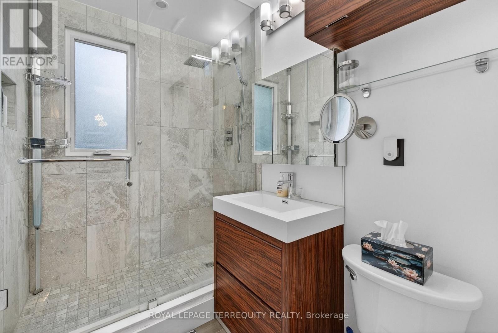 47 BERL AVENUE Image 21