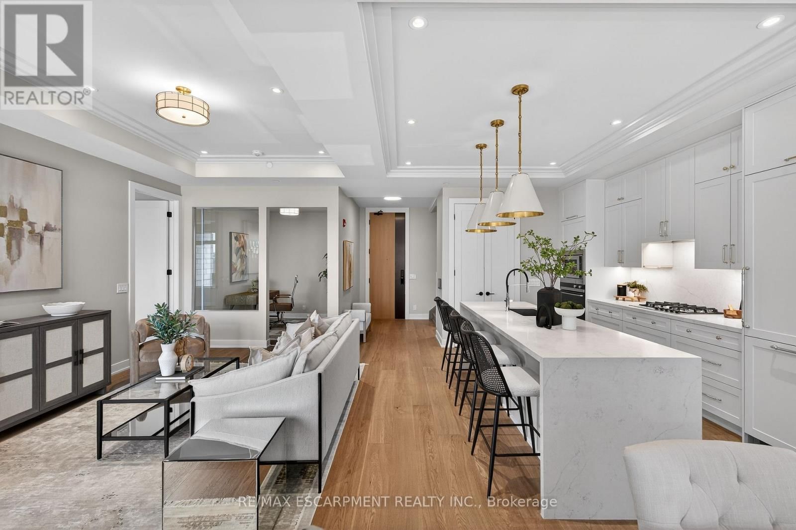 401 - 123 MAURICE DRIVE Image 12