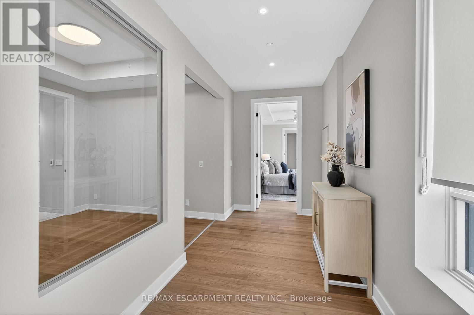 401 - 123 MAURICE DRIVE Image 28