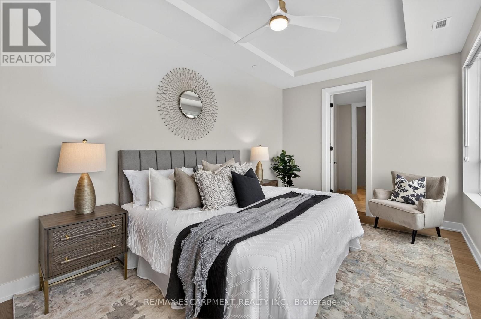 401 - 123 MAURICE DRIVE Image 29