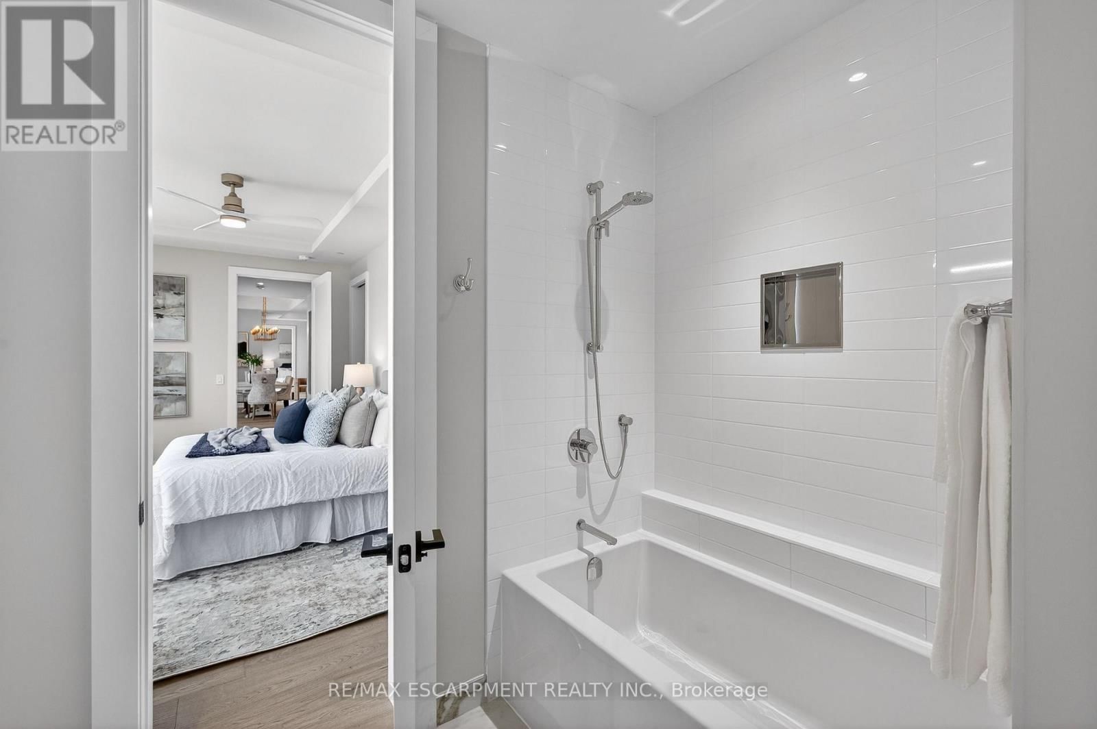 401 - 123 MAURICE DRIVE Image 34