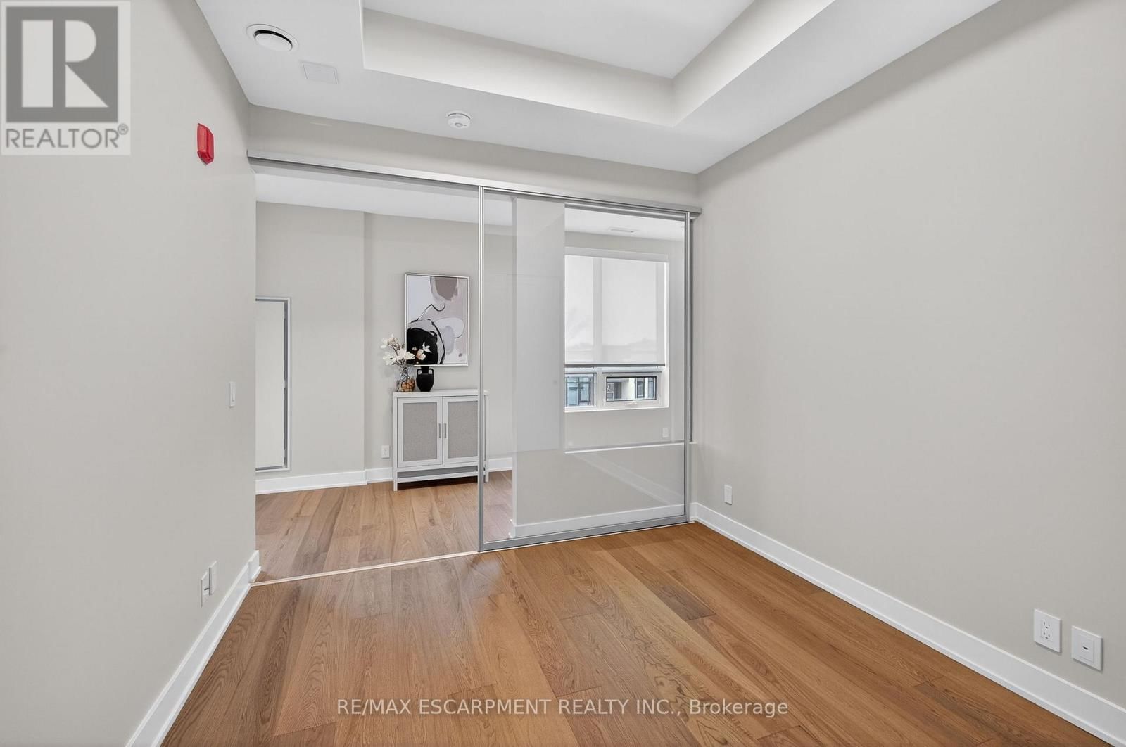 401 - 123 MAURICE DRIVE Image 36