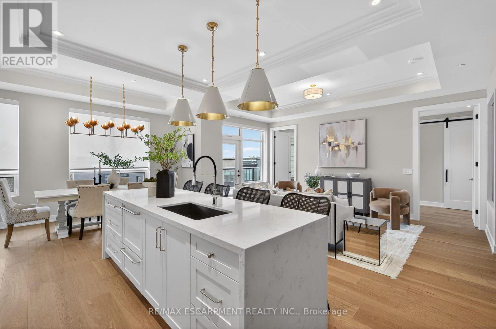 401 - 123 MAURICE DRIVE Image 7