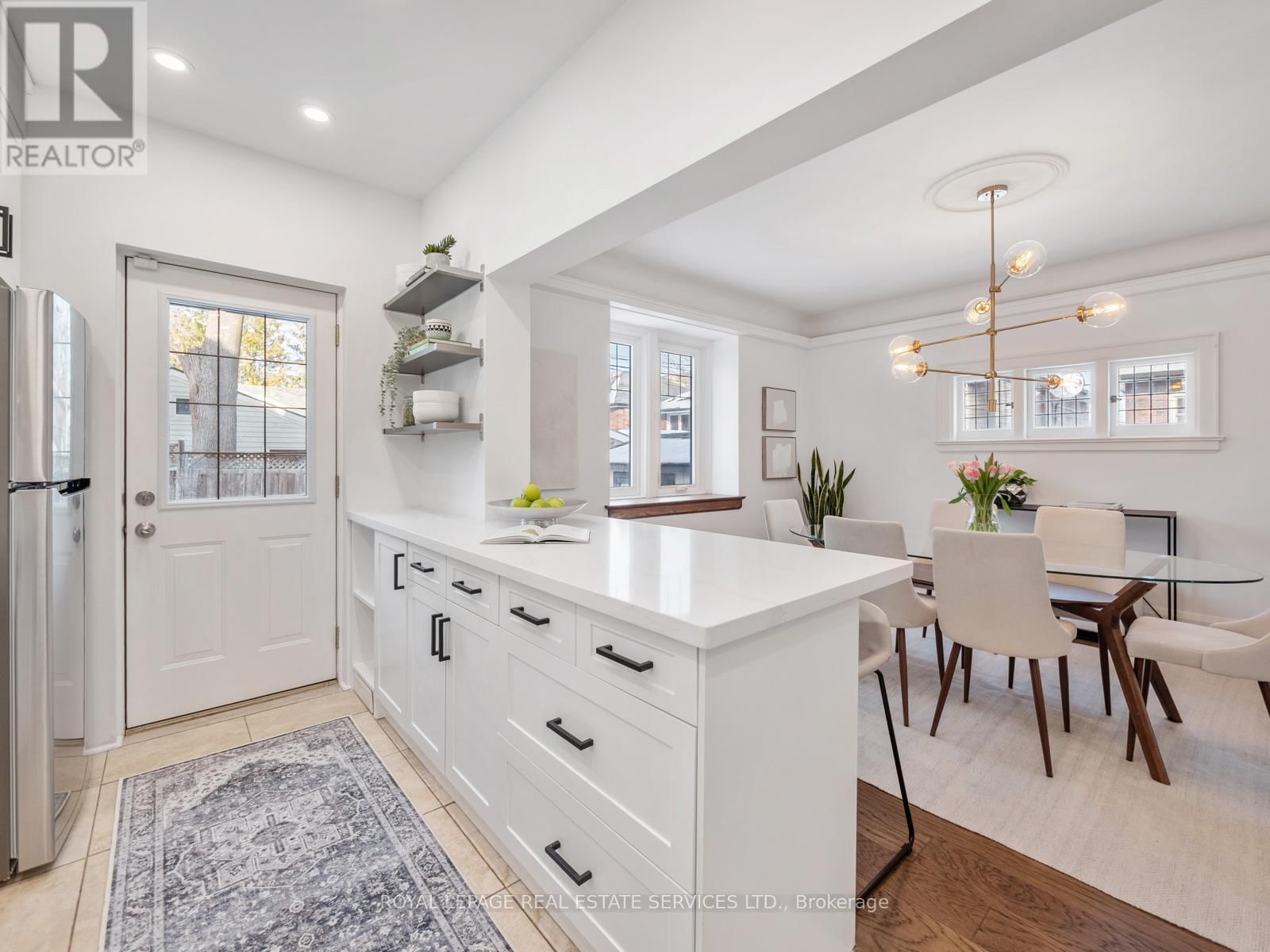 387 KENNEDY AVENUE Image 18