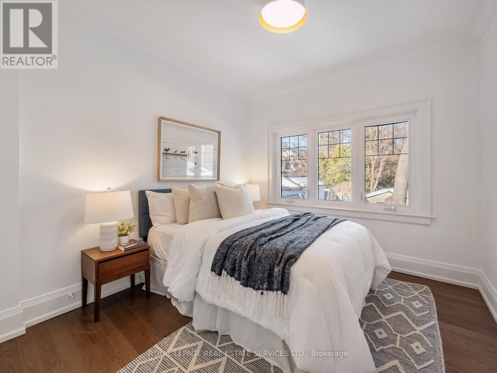 387 KENNEDY AVENUE Image 21