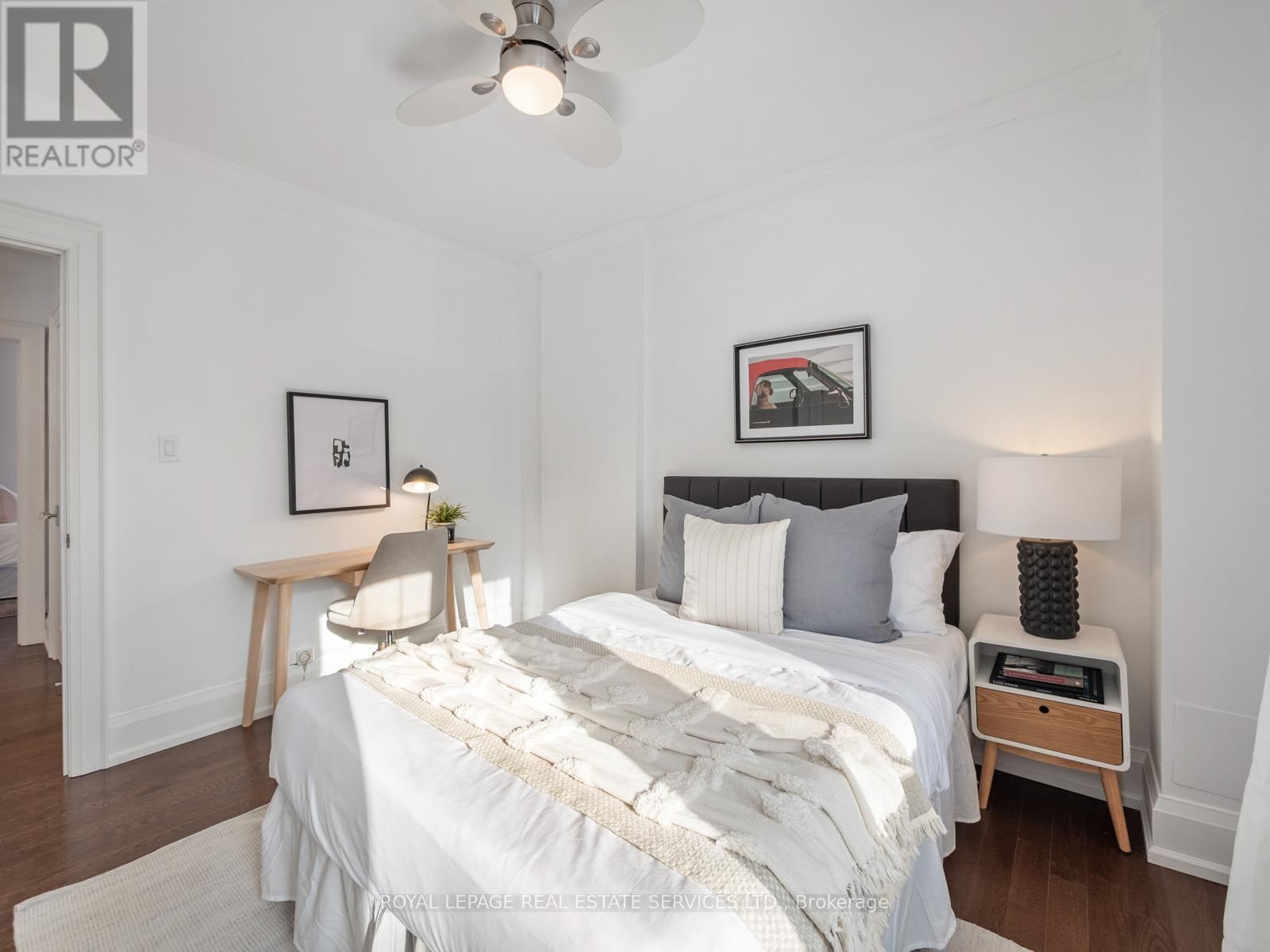 387 KENNEDY AVENUE Image 26