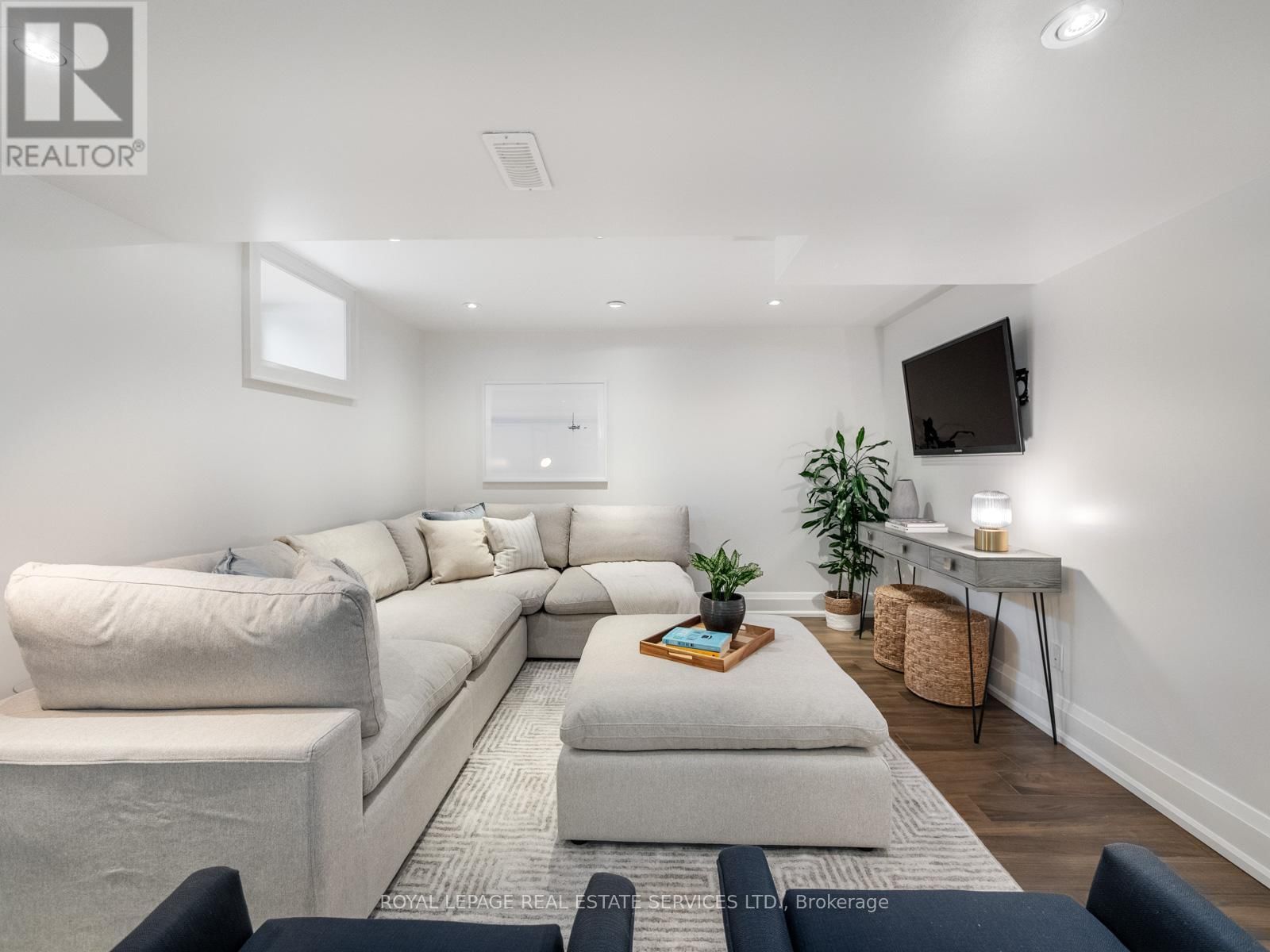 387 KENNEDY AVENUE Image 39