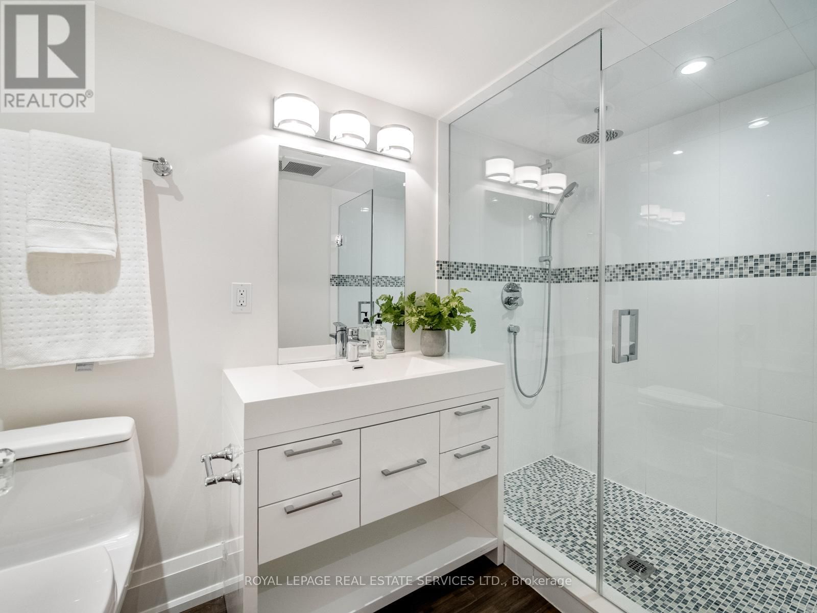 387 KENNEDY AVENUE Image 41