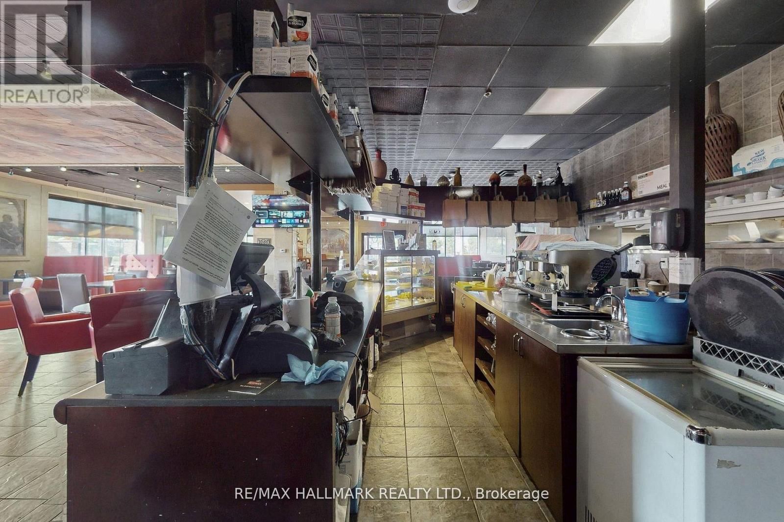 192 MCEWAN DRIVE EAST Image 12