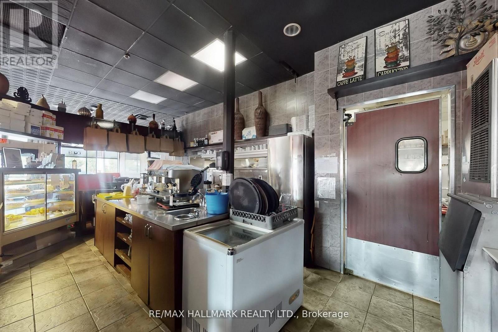 192 MCEWAN DRIVE EAST Image 13