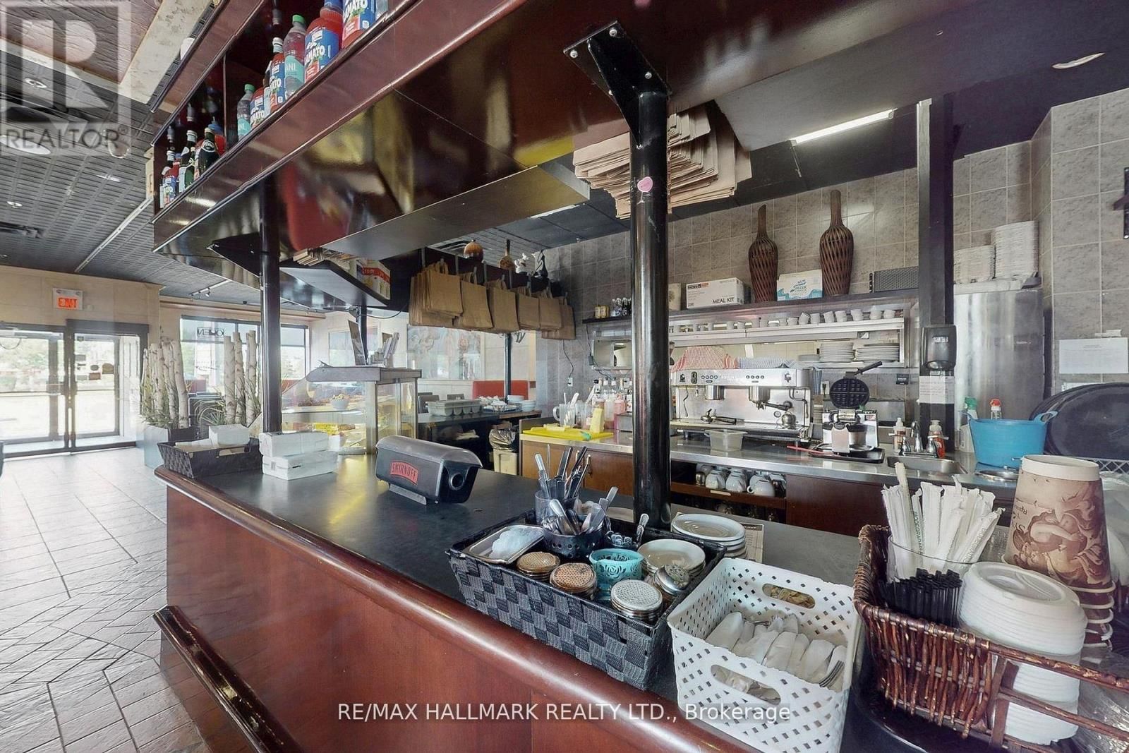 192 MCEWAN DRIVE EAST Image 14