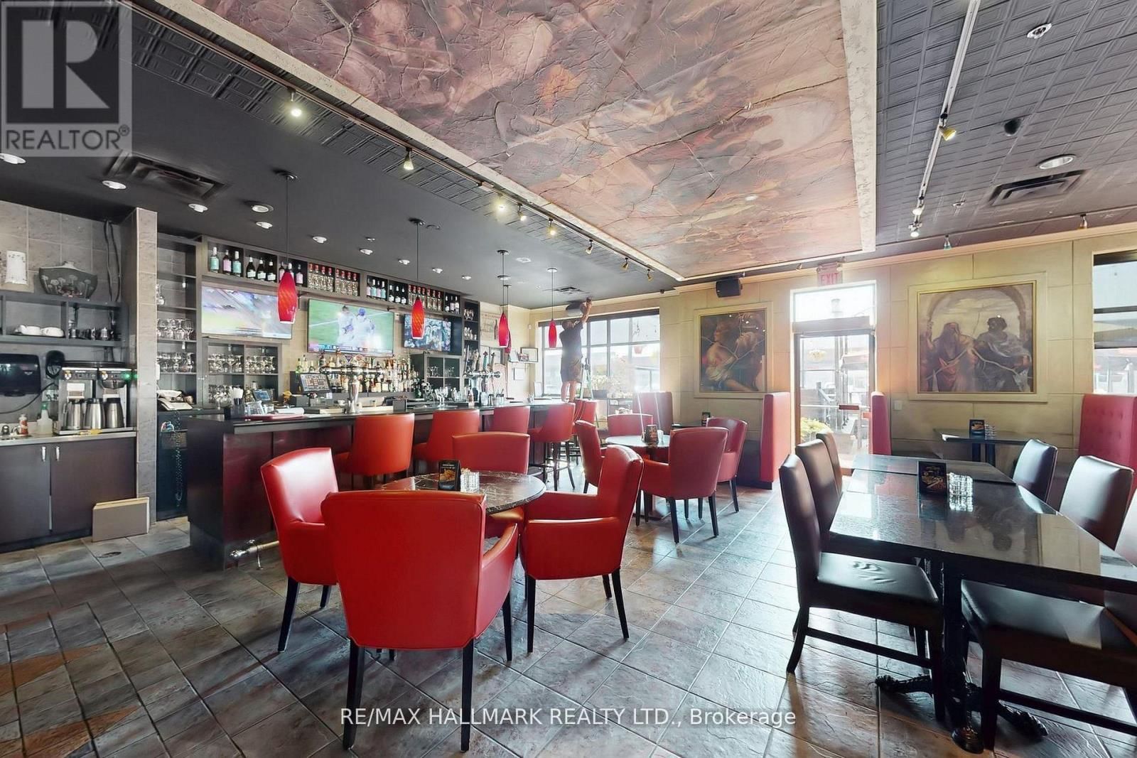 192 MCEWAN DRIVE EAST Image 9