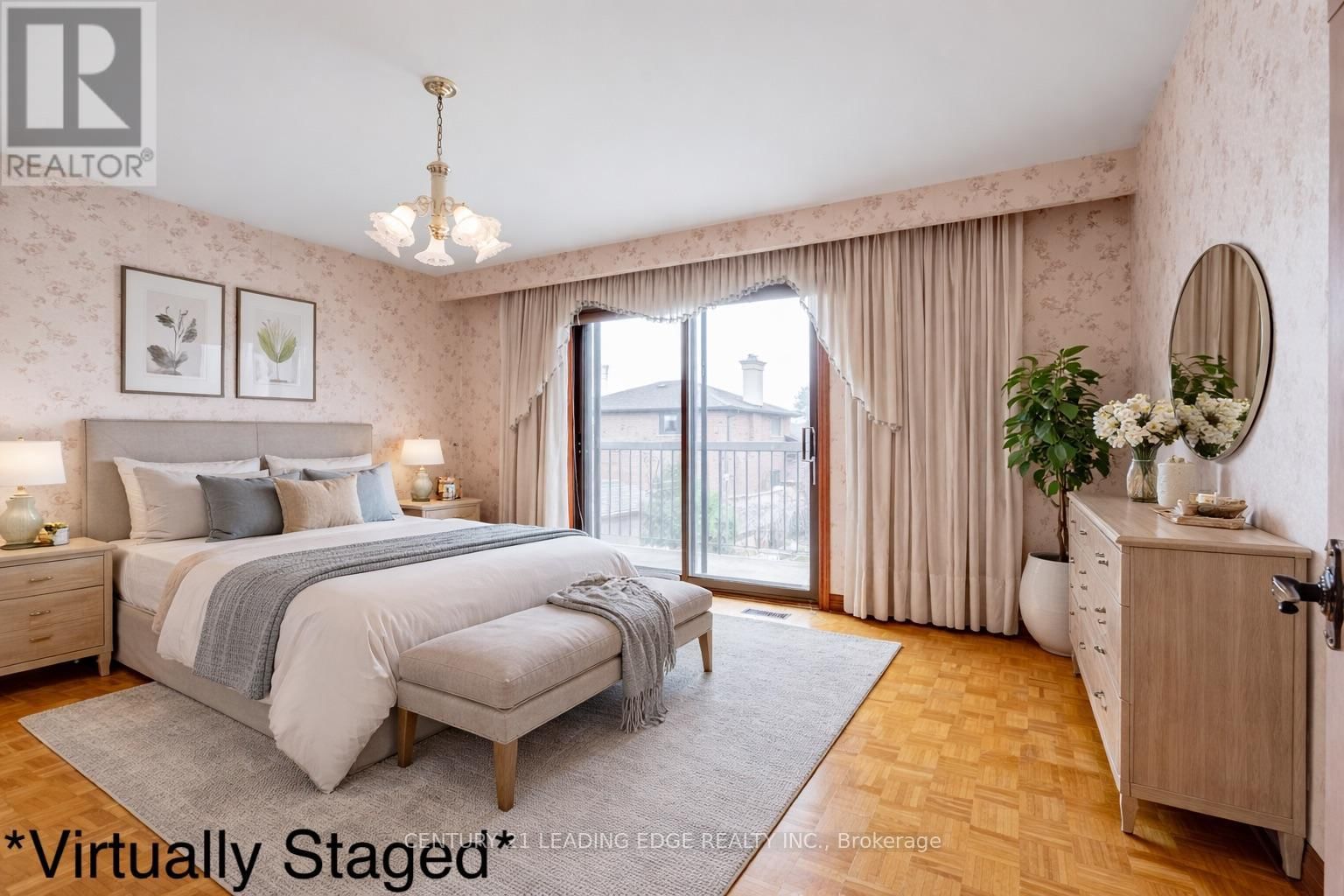 704 HILLMAN CRESCENT Image 10