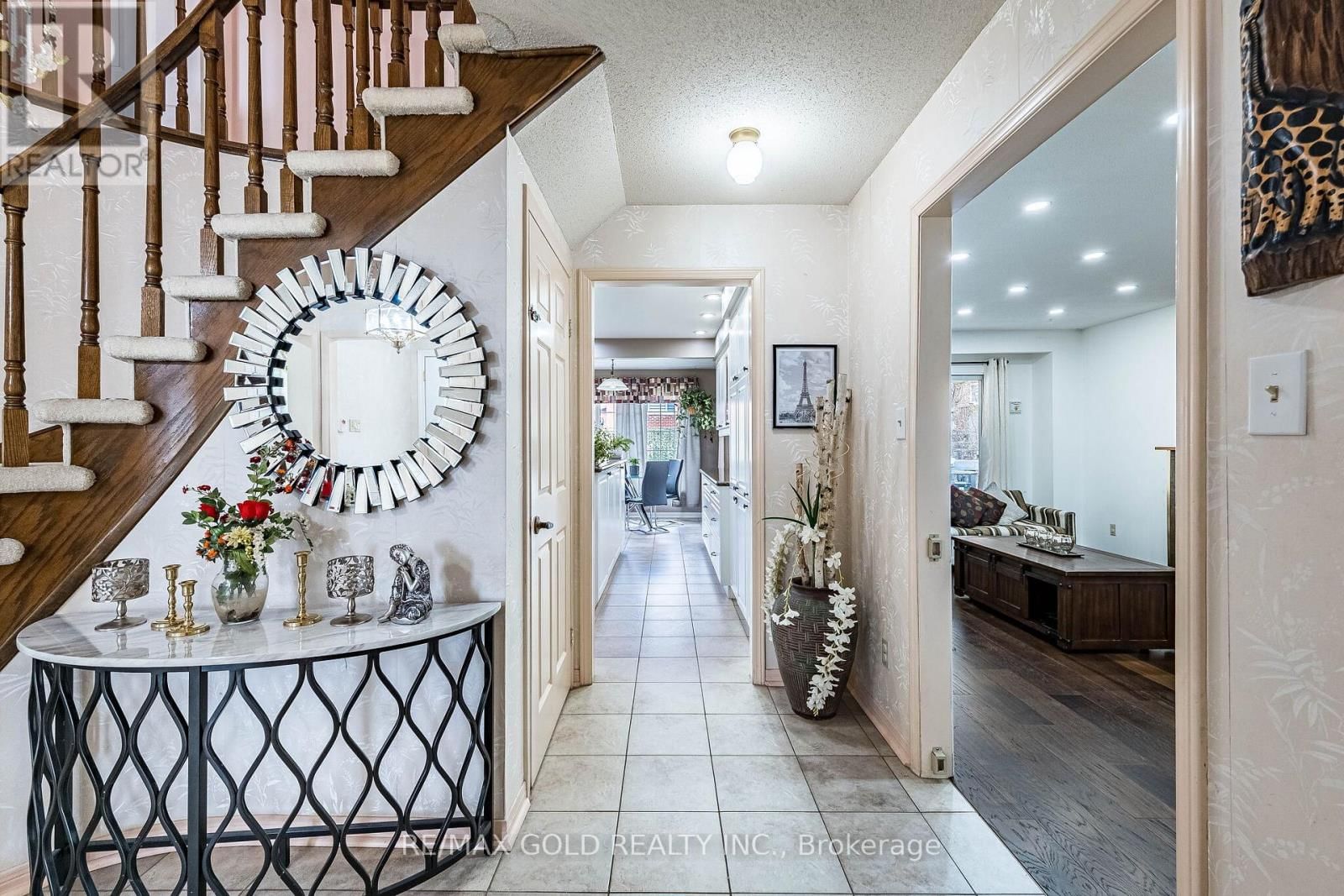 9 PRINCETON TERRACE Image 15