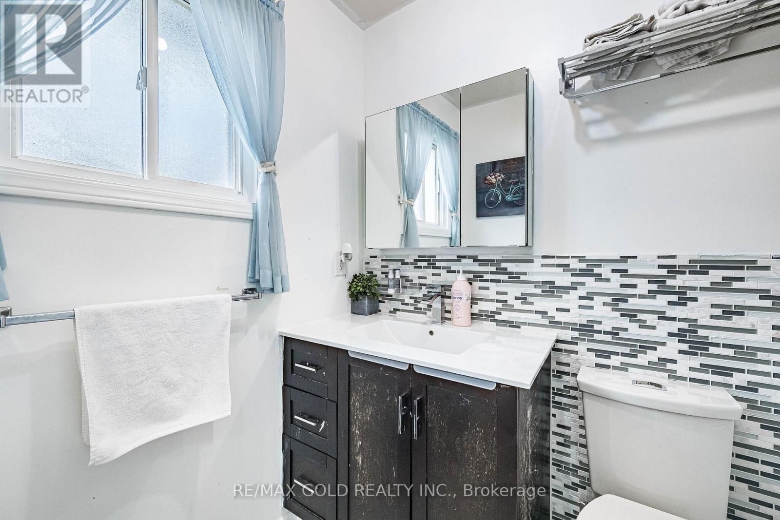 9 PRINCETON TERRACE Image 28