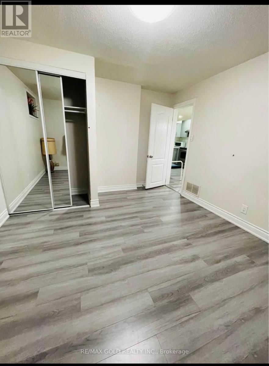 9 PRINCETON TERRACE Image 38