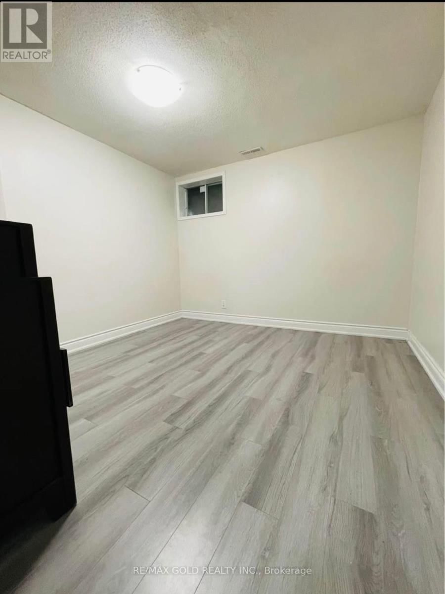 9 PRINCETON TERRACE Image 40