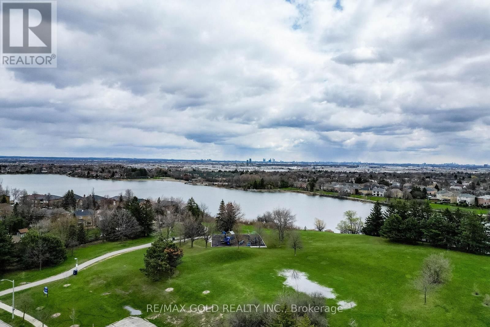 9 PRINCETON TERRACE Image 7