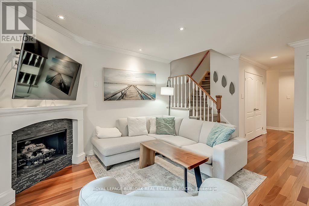 11 - 2065 SIXTH LINE Image 10