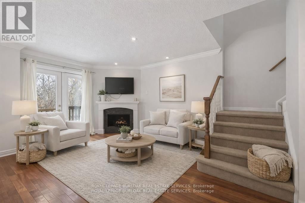 11 - 2065 SIXTH LINE Image 11