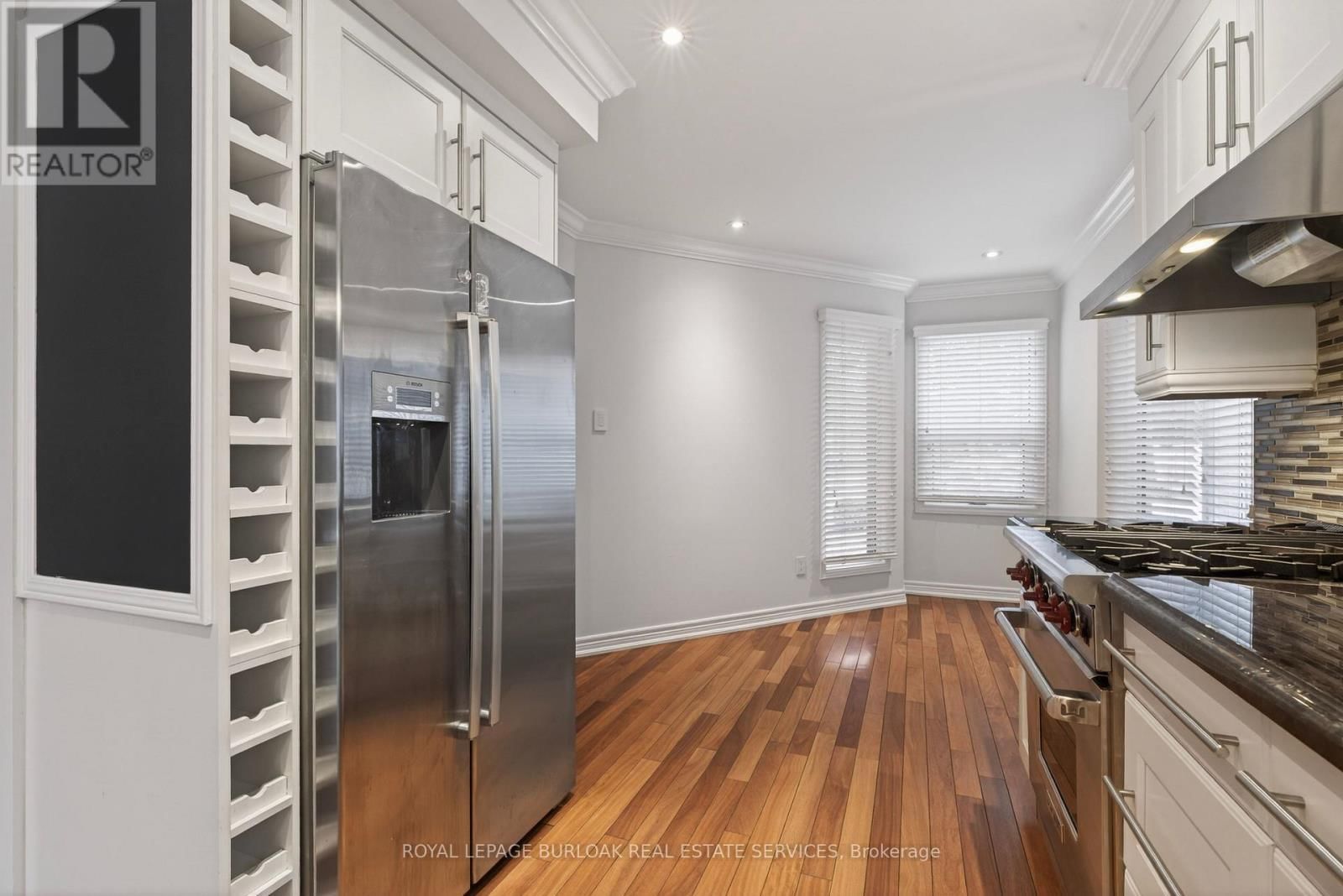 11 - 2065 SIXTH LINE Image 18