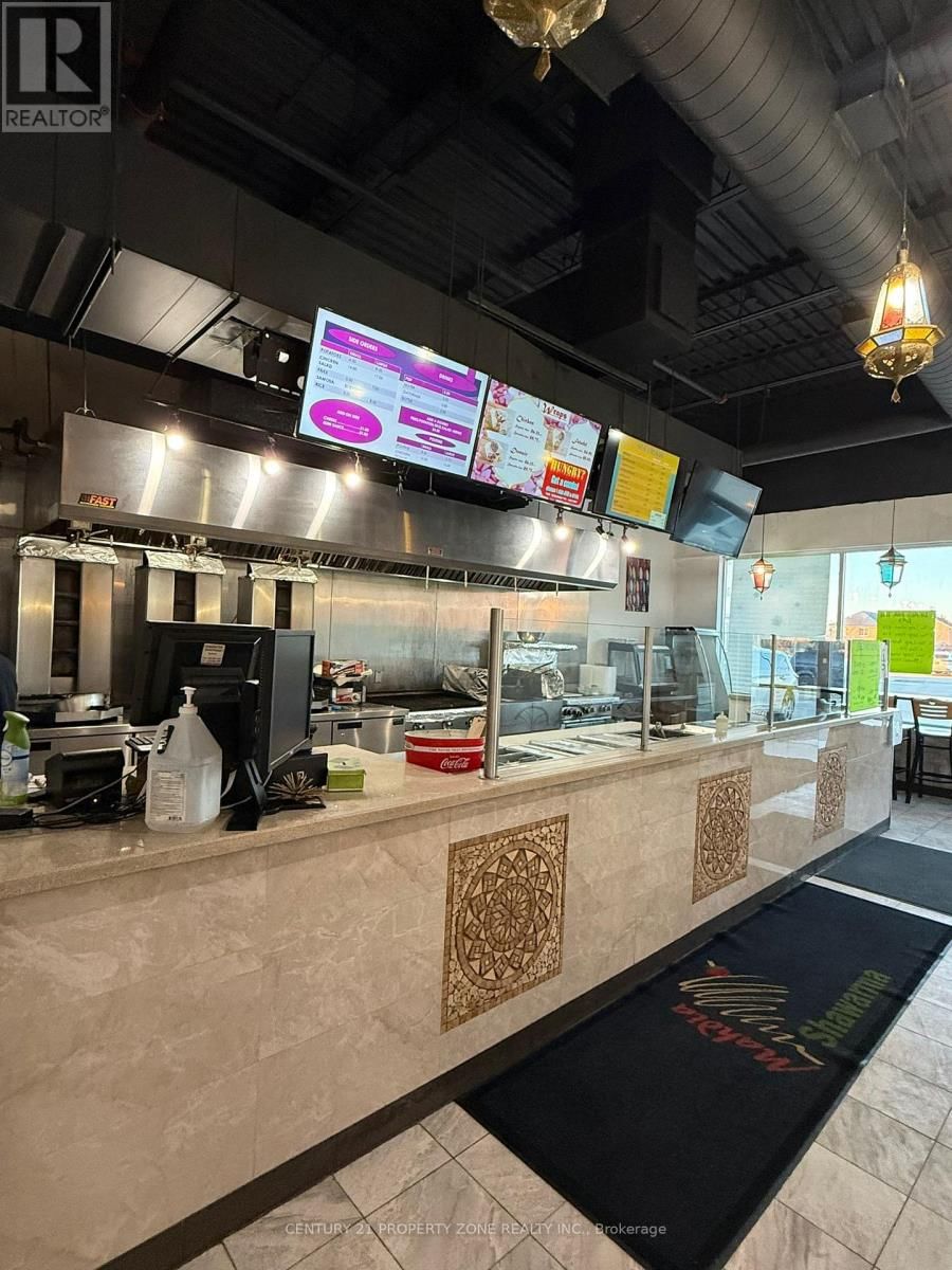 8 - 50 ROLLING HILLS DRIVE Image 4