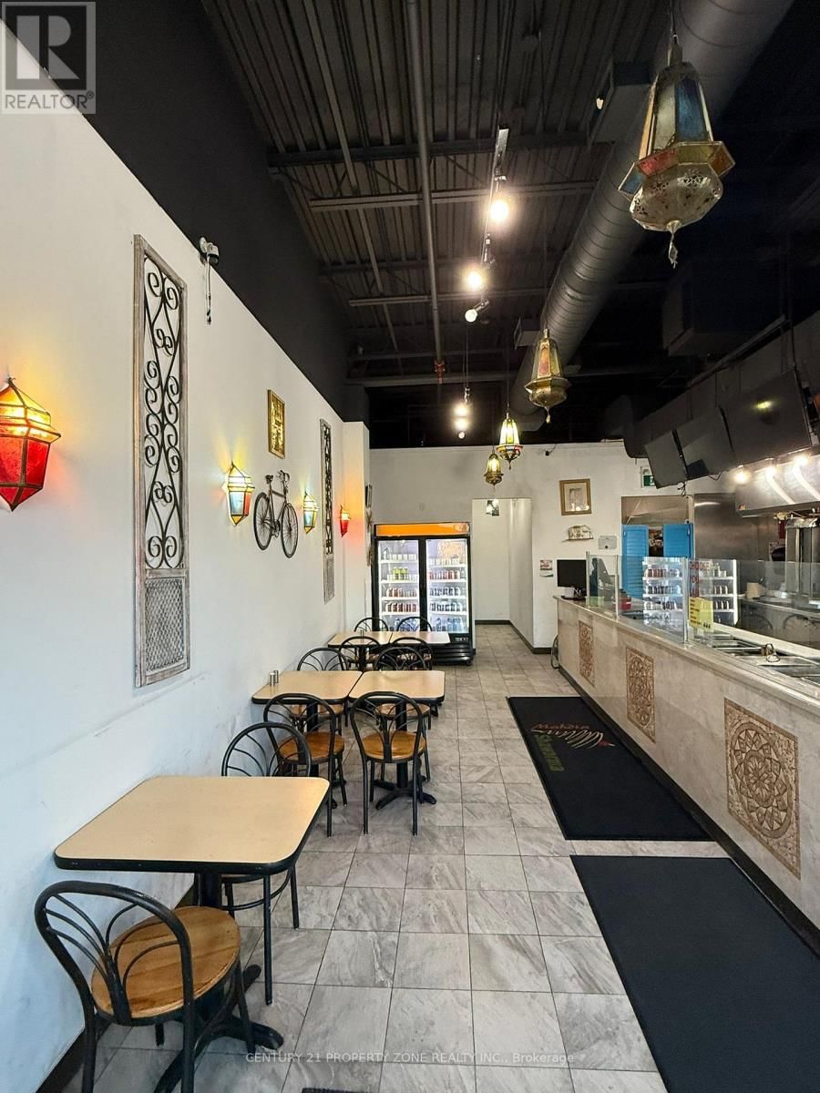 8 - 50 ROLLING HILLS DRIVE Image 5